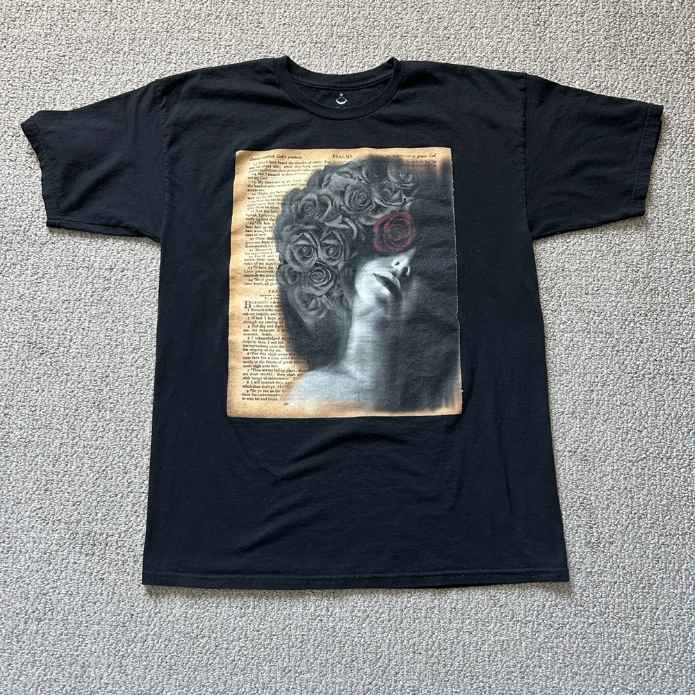 Men’s Black Scale Graphic Tee